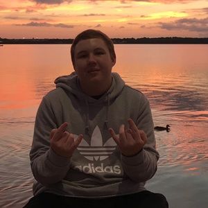 Meet your Posher, Cole